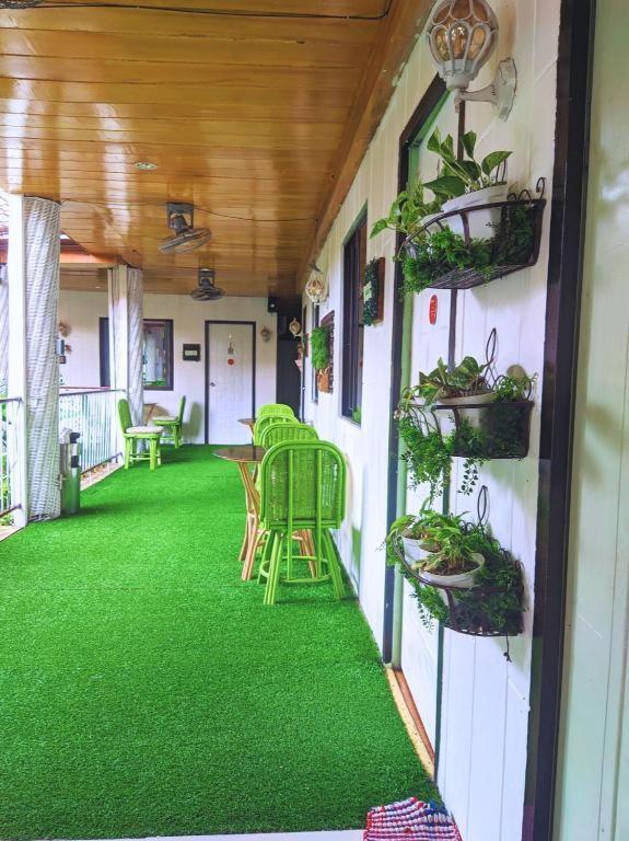 Infinite Green Pension بويرتو برينسيسا المظهر الخارجي الصورة